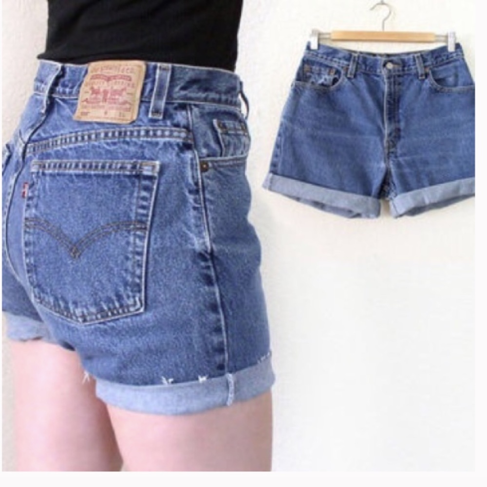 Vintage Levi’s Mom Shorts